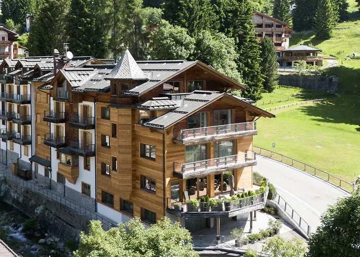 Chalet Laura Lodge Hotel